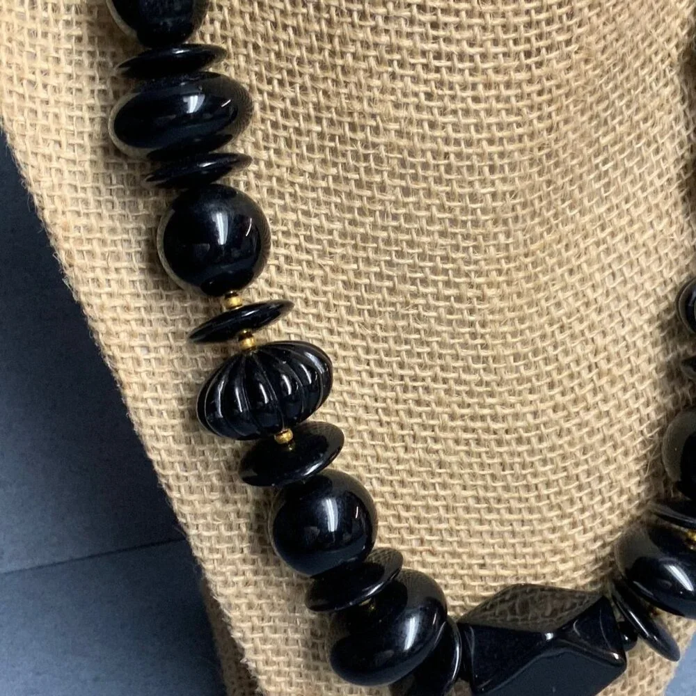Vintage Chunky Beaded Necklace 21 In Black Gold Faceted Fluted Oval Geometric - Picture 3 of 7